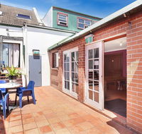 Clover Free Car Parking Hostel - Accommodation Asia