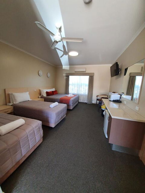 Club Motor Inn - Accommodation Asia 1