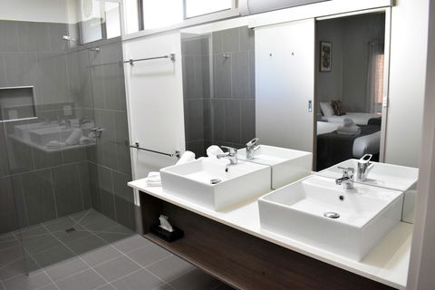 CluBarham River Motel - Accommodation Asia 1