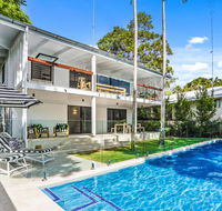Coastal Luxe in Little Cove Noosa Heads - Accommodation Asia