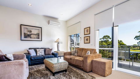 COASTAL SOUL VILLA @ BROADBEACH - Accommodation Guide 3