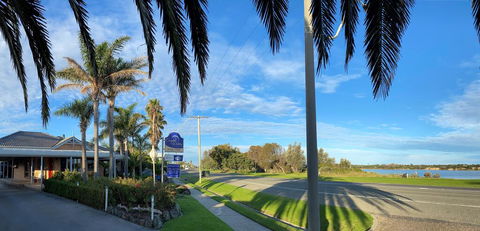Coastal Waters Motor Inn - Accommodation Asia 1