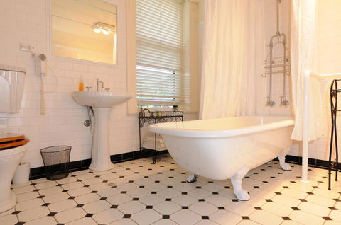 Colhurst House - Accommodation Asia 2