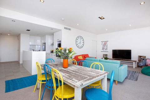 Colour & Swank At The Mill In The Heart Of CBD! - Accommodation Asia 0