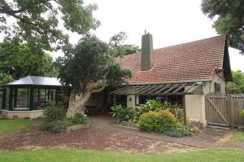 Colwyn House Self Contained Accomodation - Accommodation Asia 1