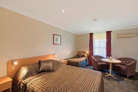 Comfort Inn Bushman's - Accommodation Asia 2