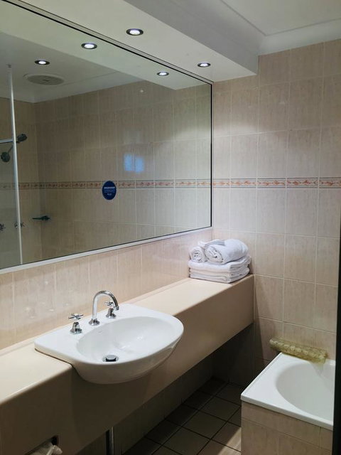 Comfort Inn Bushman's - Accommodation Asia 3