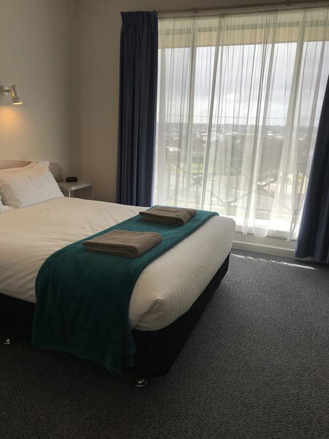 Comfort Inn The Lakes - Accommodation Asia 2