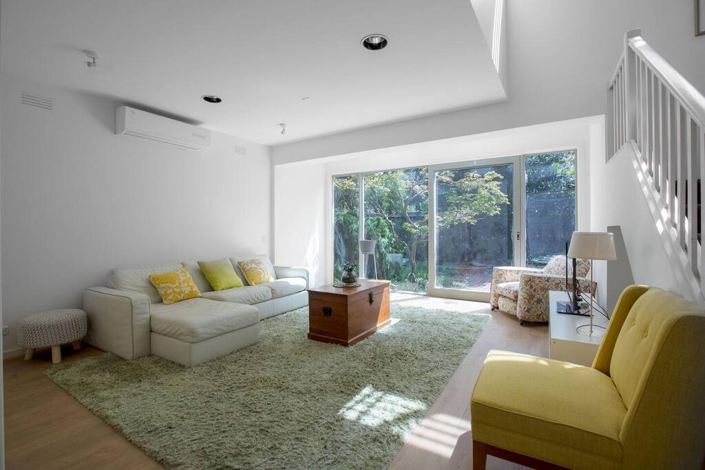 Rosanna VIC Accommodation Asia