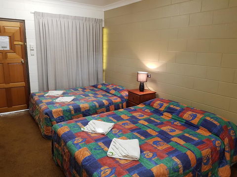 Commercial Hotel - Accommodation Guide 3