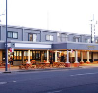 Commodore Motor Inn - Accommodation Asia