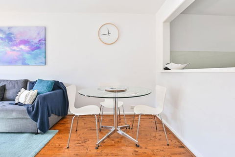 COMO A South Yarra Delight, Car Park And King Bed - Accommodation Asia 3