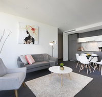 Complete Host Wrap Apartments - Accommodation Guide