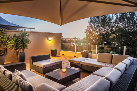 Contemporary & Luxurious, Little Cove - Accommodation Asia 0