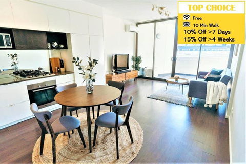 Convenient & Cozy 1BR Next To Mall. 10 Min To CBD - Accommodation Asia 0