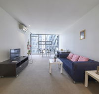 Convenient  Modern 1 Bed Apartment Docklands - Accommodation Asia