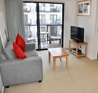 Convenient City Apartment with Pool Gym and Tennis Court - Accommodation Asia