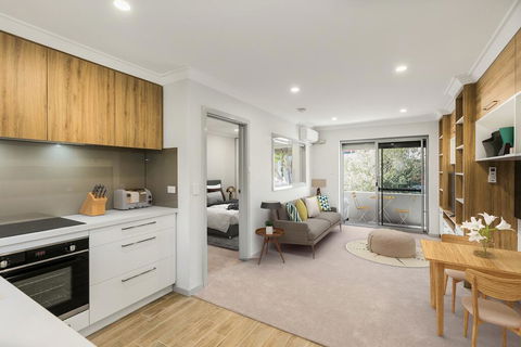 Cool Quiet Modern Secure Walking Distance To Perth And Landmarks - Accommodation Guide 0