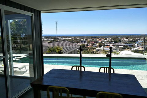 Coolangatta Gold - Accommodation China 3