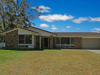 Corner Haven - family retreat with outdoor living