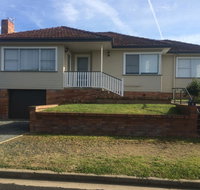 Costa Park Cottage Ena - Armidale - Accommodation Guide