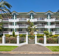 Costa Royale Trinity Beach - Accommodation China