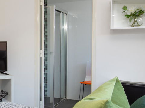 Cosy And Bright Studio Next To Westmead Hospital - Accommodation Asia 0