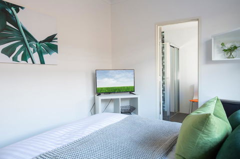 Cosy And Bright Studio Next To Westmead Hospital - Accommodation Asia 1