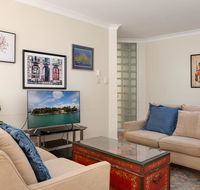 Cosy Family Apartment with Parking and Balconies - Accommodation Asia