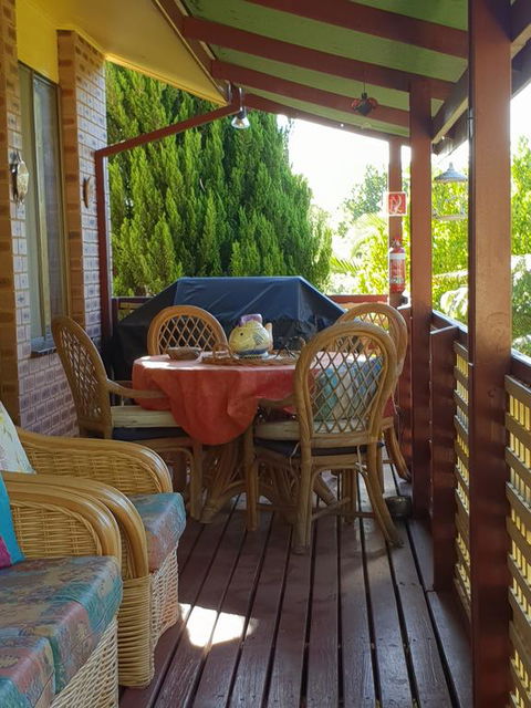 Cottage By The Bay - Accommodation Asia 1
