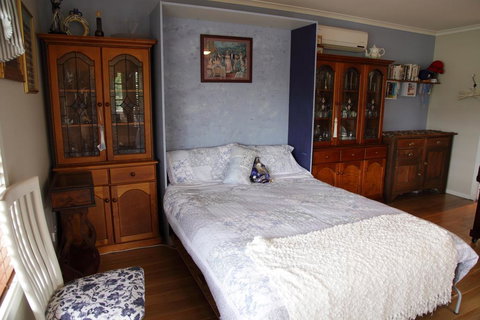 Cottage On Main - Accommodation China 0