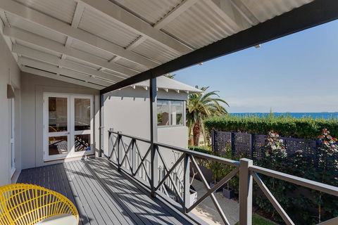 Cottesloe Executive Beach House - Accommodation Guide 1