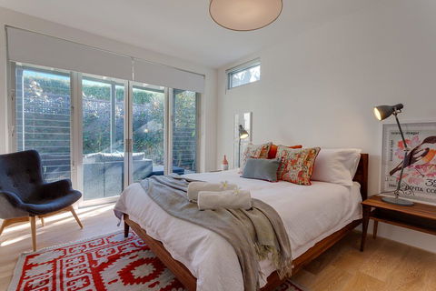Cottesloe Executive Beach House - Accommodation Guide 3