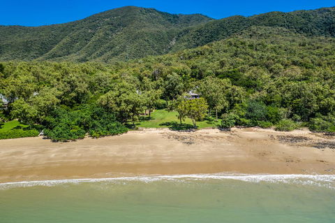 Cottonwood - Private Beachfront - Accommodation Asia 1
