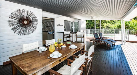 Cottonwood - Private Beachfront - Accommodation Asia 3