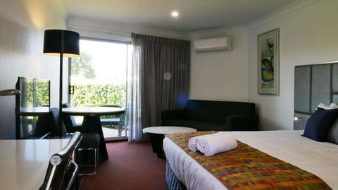 Country Capital Motel - Accommodation Asia 2