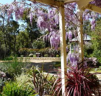 Country Charm Retreat BB - Accommodation Guide
