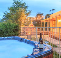 Country House Retreat - Accommodation Asia
