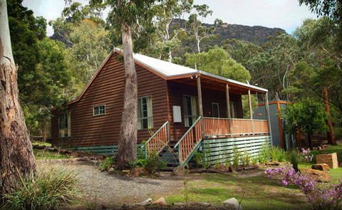 Country Lane Cottage - Accommodation Asia 0