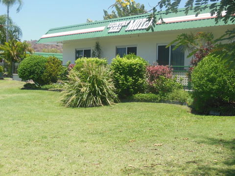 Country Road Motel - Accommodation Asia 3