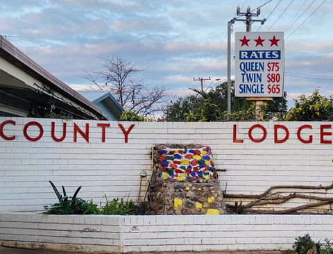 County Lodge Motor Inn - Accommodation Asia 1