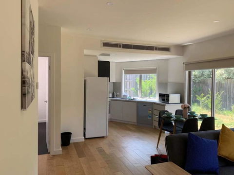 Cozy Ensuite Master Bedroom In Bentleigh East - Accommodation China 2