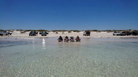 Cozzys Condo Luxury Beach House - Accommodation Asia 2