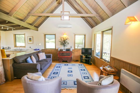 Crabapple Cottage - Accommodation Asia 2
