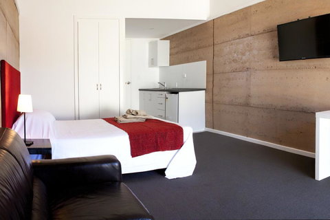 Crossroads Ecomotel - Accommodation Asia 1