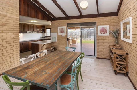 Crystal Shores - Quindalup - Accommodation Asia 2