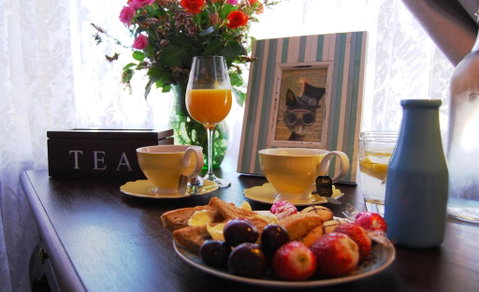 Cutmore Cottages - Highclaire House - Accommodation Guide 3