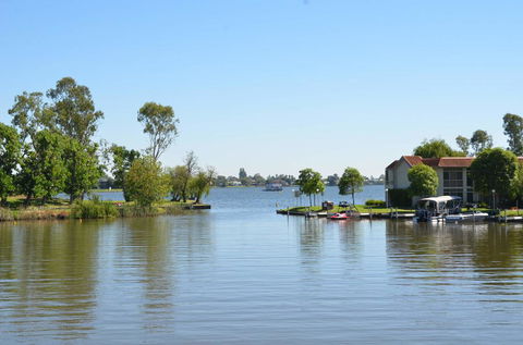 Cypress Townhouse 17 - Mulwala - Accommodation Asia 0