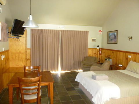 D'Altons Resort - Accommodation Asia 3
