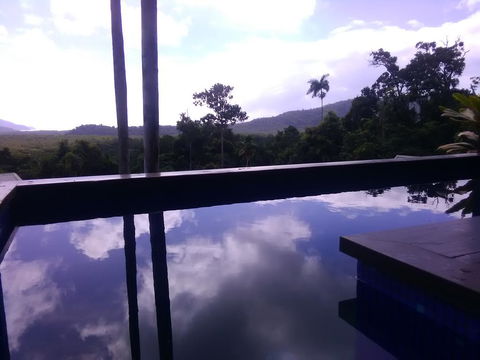 Daintree Holiday Homes - La Vista - Accommodation Asia 2